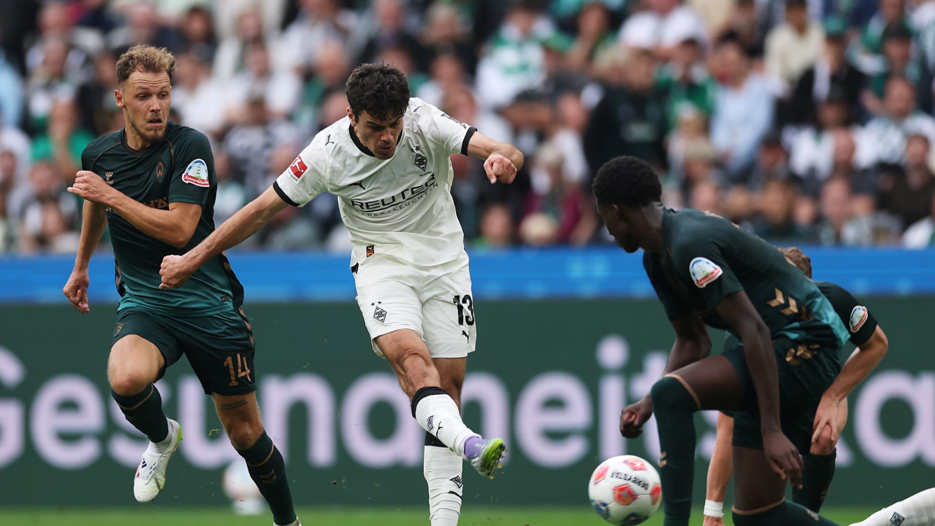 USMNT midfielder Gio Reyna makes Borussia Monchengladbach debut as